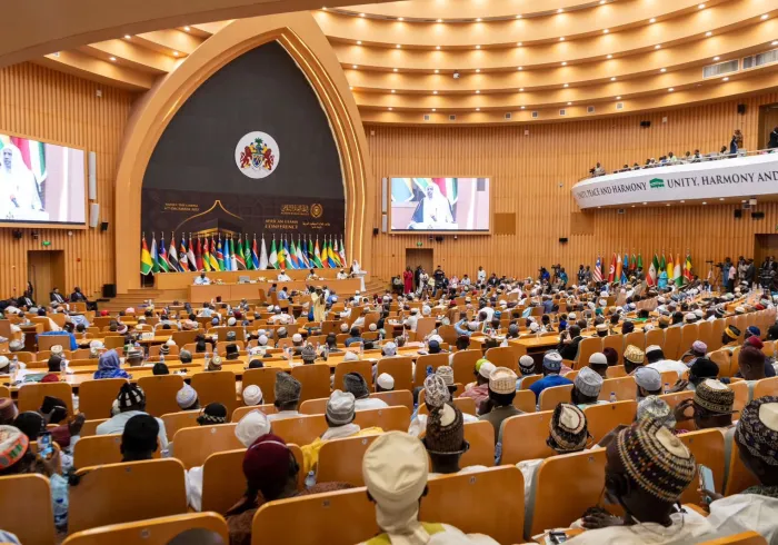 ما از مضامین سند مکه مكرمه الهام می‌گیریم و برای تقویت پیوند ميان اقلیت‌های مسلمان و جهان اسلام تلاش می‌کنیم: