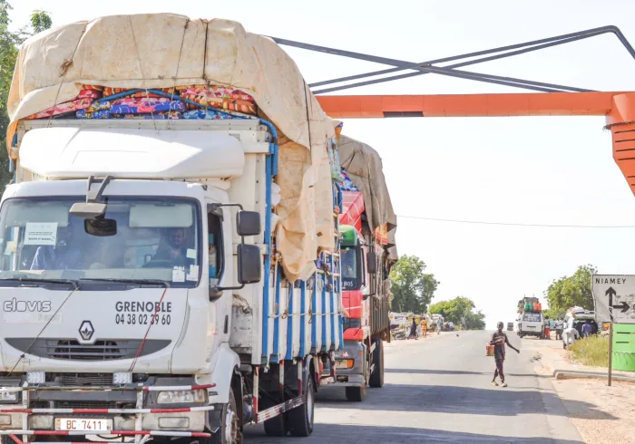 جمہوریہ نائجر کی حکومت کی جانب سے فوری اپیل کے جواب میں: رابطہ عالم اسلامی نے نائجر کے سیلاب زدہ علاقوں میں فوری امدادی مہم کا آغاز کیا ہے