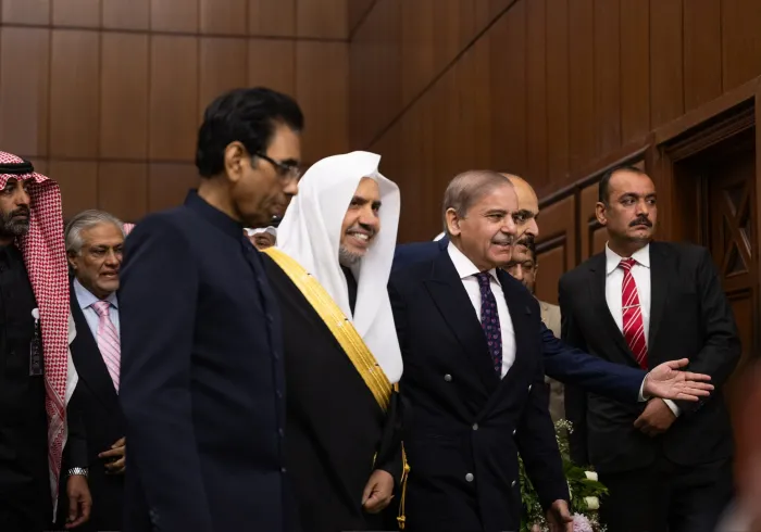 Le Secrétaire général, Président de l’Organisation des savants musulmans, cheikh Mohammed Al-Issa lors du lancement de la conférence EducationDesFilles dans les sociétés musulmanes depuis la capitale pakistanaise, Islamabad :