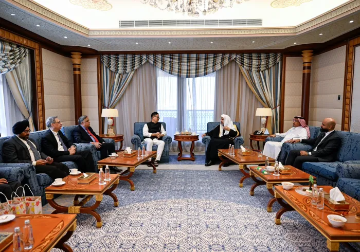 Yang Mulia Sekretaris Jenderal LMD, Ketua Organisasi Ulama Muslim, Dr. Mohammed Alissa   , menerima kunjungan Yang Mulia Menteri Urusan Minoritas dan Urusan Parlemen Republik India, Tuan Kiren Rijiju