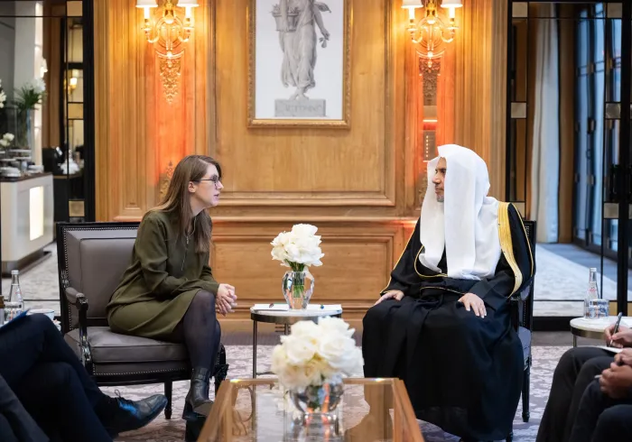 En el marco de su respuesta a la invitación de los grandes centros de reflexión y estudios con presencia e influencia mundial