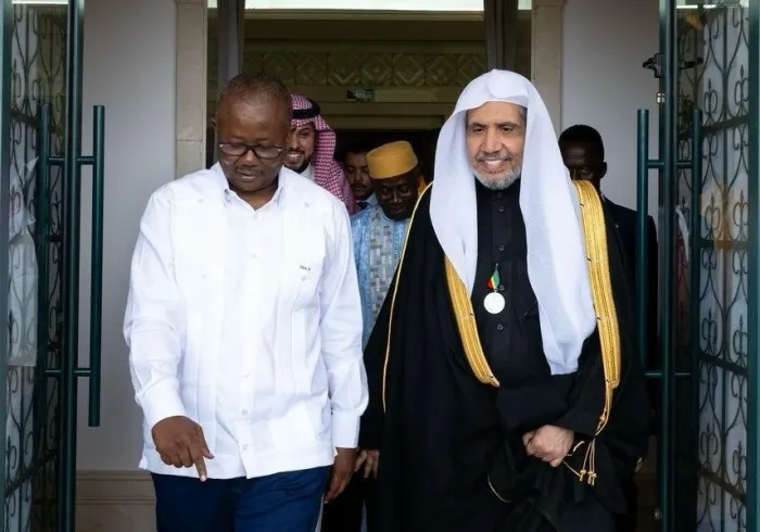 رئيس غينيا بيساو وأمين عام رابطة العالم الإسلامي يدشّنان مسابقة "تيجان النور القرآنية" الأبرز من نوعها في الغرب الأفريقي