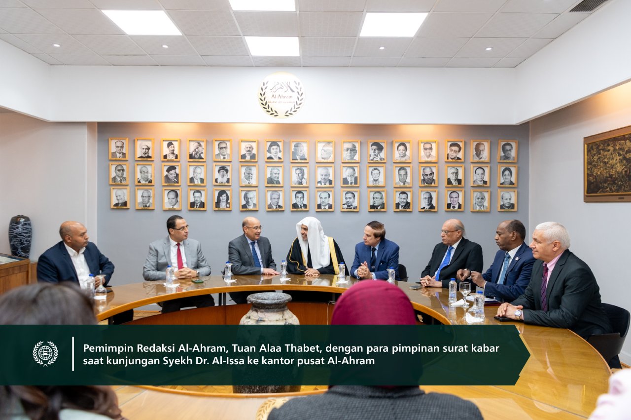 Dalam kunjungannya ke Mesir, pada acara yang dihadiri oleh pemimpin redaksi, sekaligus para pimpinan Surat Kabar Al-Ahram: