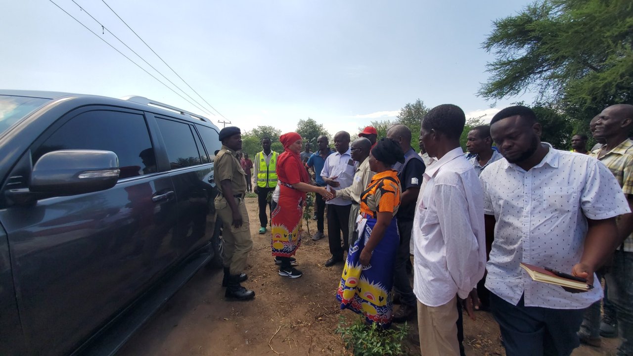 Respetuoso con el medio ambiente y al servicio de miles de beneficiarios: La Ligadel MundoIslamico lanza un nuevo proyecto de suministro de agua alimentado por energía solar en la República de Malaui.