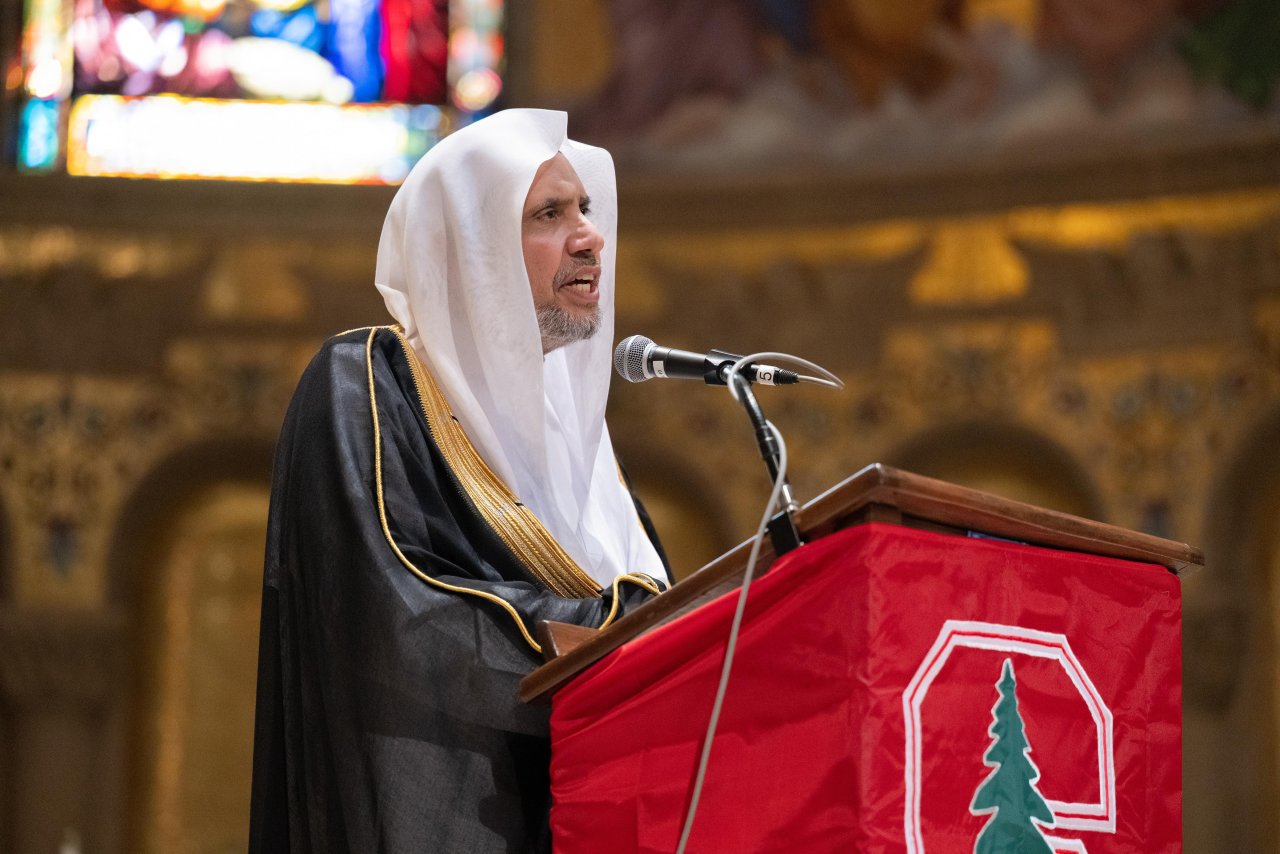 دانشگاه استنفورد آمریکا میزبان سخنرانی دبیرکل سازمان همبستگی جهان اسلام شد جمعی از استادان دانشگاه، دانشجویان و مدعوین در این برنامه حضور یافتند پیشنهاد شد که سخنرانی به کتابی تبدیل شود که از سوی دانشگاه منتشر گردد ۲۵ دانشجو پروژه‌های خود را درباره بندهای «سند مکه مکرمه» ارائه کردند