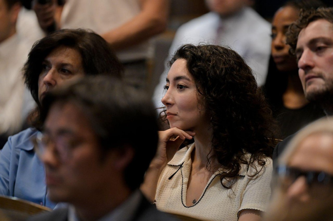 El Instituto Henry Jackson en el Reino Unido organiza un diálogo con el Secretario general de la Liga del Mundo Islámico.