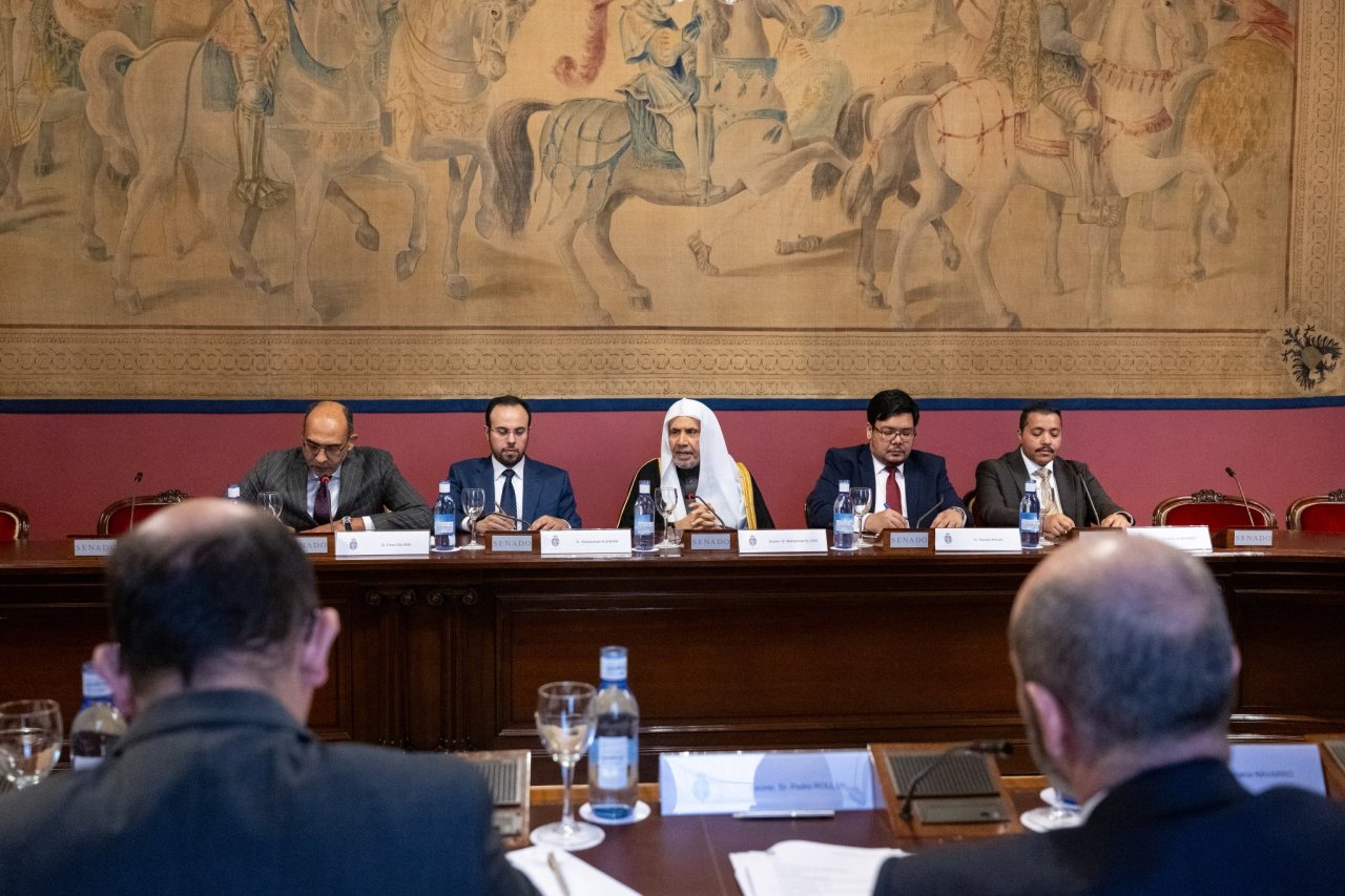 el Sheij Mohammed Alissa , se reunió en la sede del Senado español en Madrid con su Presidente, el señor Pedro Rollán.
