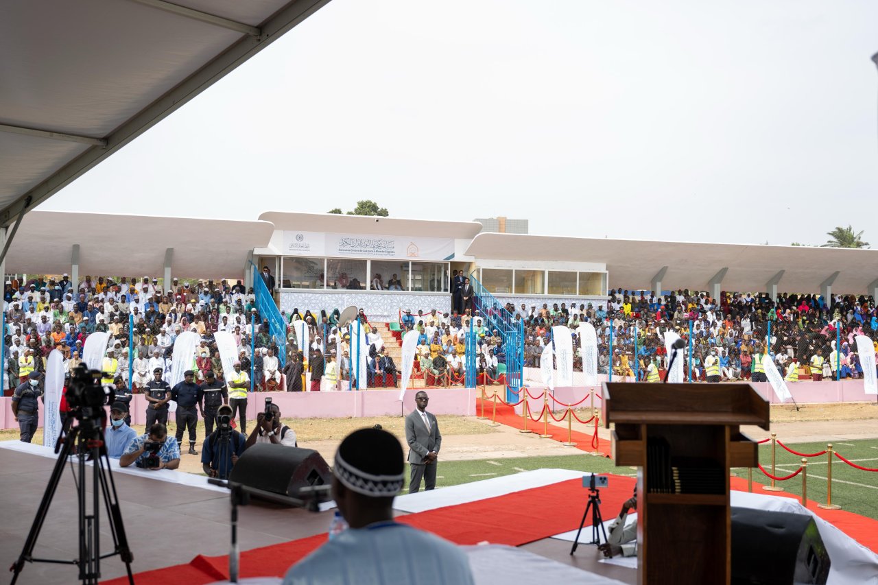 *رئيس غينيا بيساو وأمين عام رابطة العالم الإسلامي يدشّنان مسابقة &quot;تيجان النور القرآنية&quot; الأبرز من نوعها في الغرب الأفريقي*