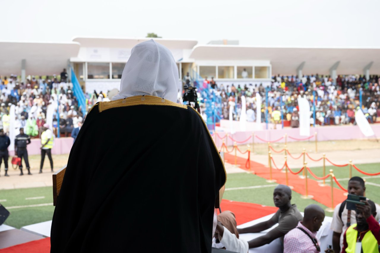 *رئيس غينيا بيساو وأمين عام رابطة العالم الإسلامي يدشّنان مسابقة &quot;تيجان النور القرآنية&quot; الأبرز من نوعها في الغرب الأفريقي*