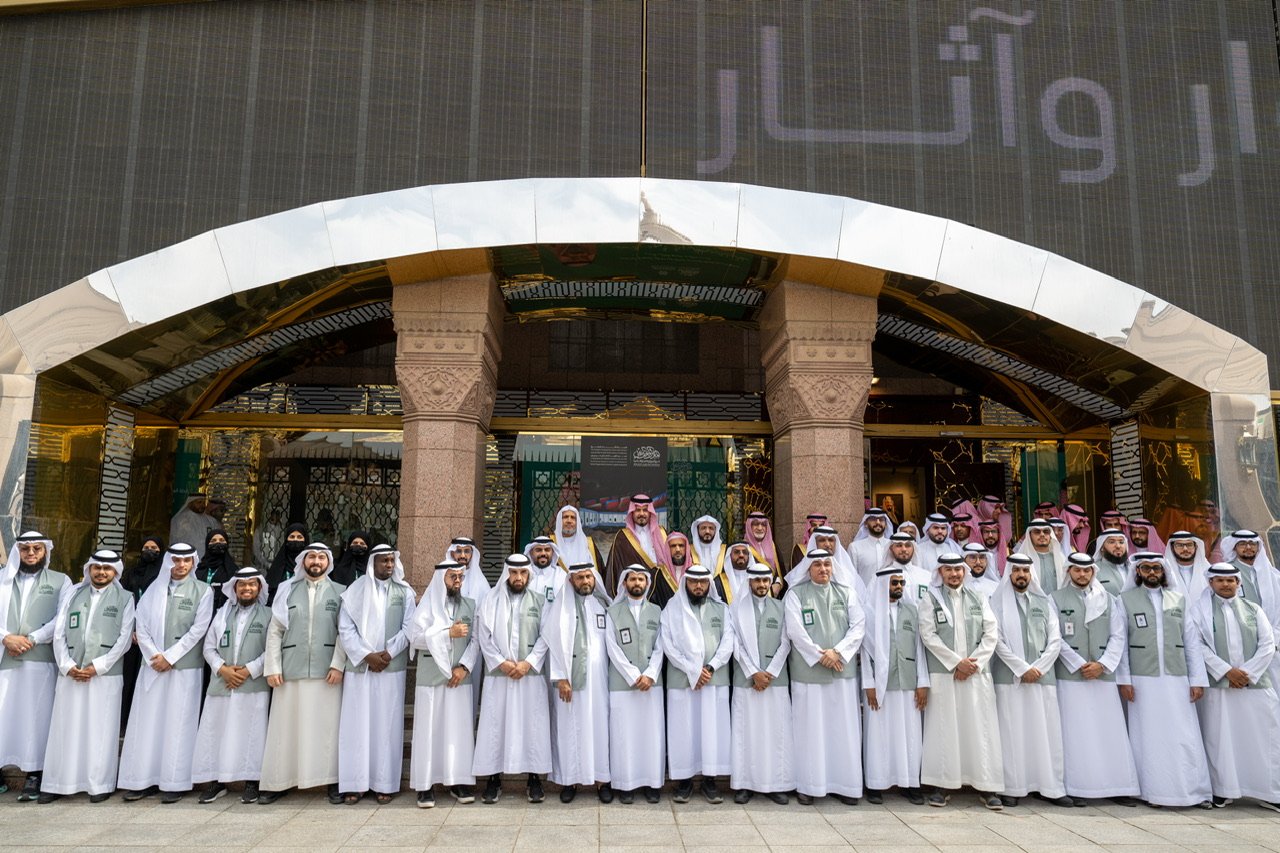 در موزه سیره نبوی شریف وابسته به سازمان همبستگی جهان اسلام و در جوار حرم نبوی شریف:  شاهزاده سلمان بن سلطان بن عبدالعزیز، امیر منطقه مدینه منوره، بخش‌های جدید ساختمان اصلی موزه بین‌المللی سیره نبوی را افتتاح کرد
