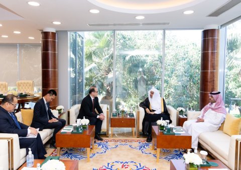 His Excellency Sheikh Dr. Mohammed Al-Issa met with His Excellency Ambassador Dr. Teng Sheng-Ping, the Taipei Economic and Cultural Representative in Saudi Arabia