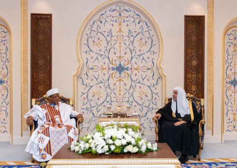 His Excellency Sheikh Dr. Mohammad Al-Issa, Secretary-General of the MWL and Chairman of the Organization of Muslim Scholars, met with Sheikh Qaribullah Nasir Kabara, leader of the Qadiriyya Order in Nigeria and West Africa