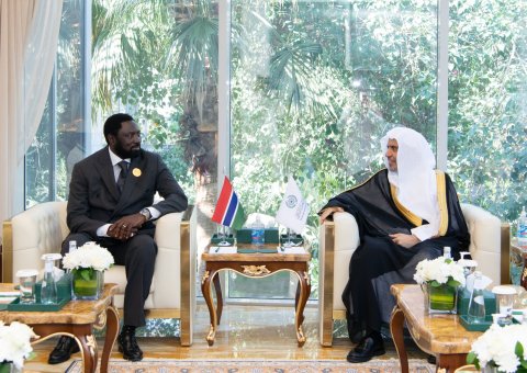 Earlier today in his office, His Excellency Sheikh Dr.Mohammed Al-issa, Secretary-General of the MWL and Chairman of the Organization of Muslim Scholars, met with His Excellency Dr. Mamadou Tangara, Minister of Foreign Affairs of Gambia.