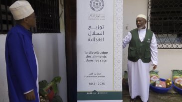 The Muslim World League distributed urgent food baskets in the Comoros Islands to help alleviate food shortages, in direct coordination with government agencies and international organizations
