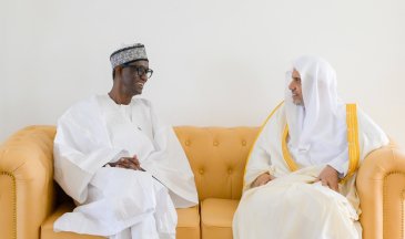 Le Secrétaire général, cheikh Mohammed Al-Issa a rencontré, dans la capitale nigériane, Abuja, le Conseiller à la sécurité nationale du Nigeria, M. Nuhu Ribadu