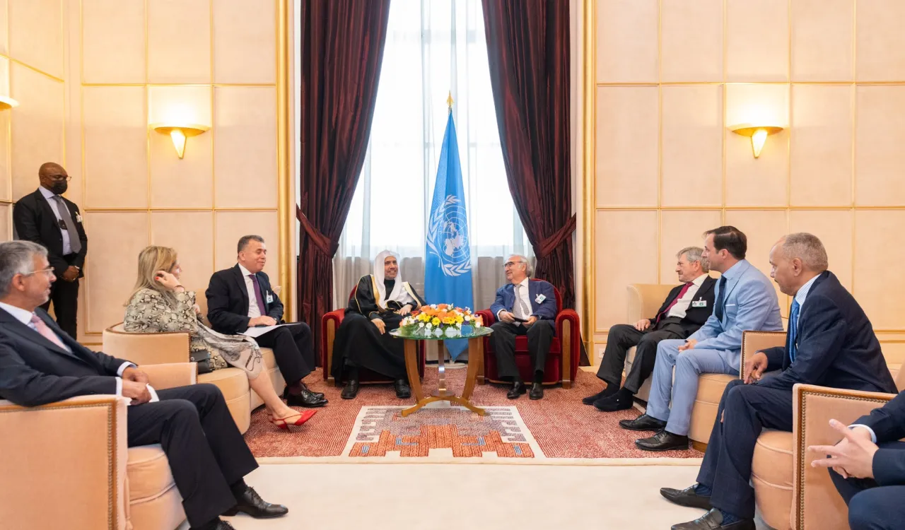 L’Organisation des Nations Unies, par l’intermédiaire de son Université pour la paix, décerne un doctorat honoris causa à Son Excellence Cheikh Dr Mohammad Al-Issa