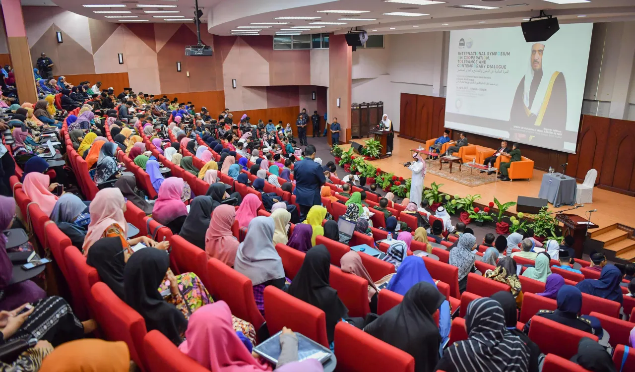 Message pour les jeunes du monde entier: Mohammad Alissa: « La tolérance et la facilité ne signifient pas la négligence mais plutôt la miséricorde et le rapprochement des cœurs