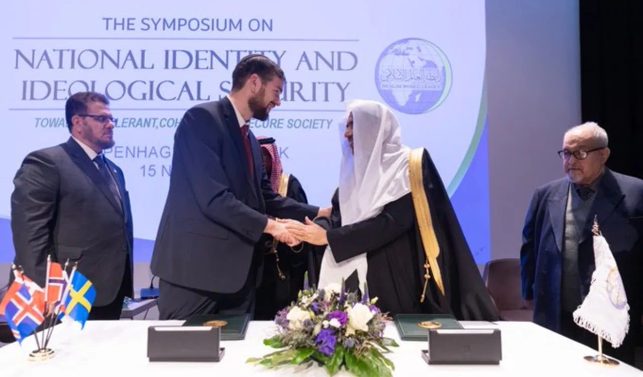 HE Dr. Mohammad Alissa signed an agreement with Rabbi Jair Melchoir Joedis ksamfund to spread the culture of dialogue, moderation, temperance, peace & human rights in every effort to combat hate speech, extremism & radicalism