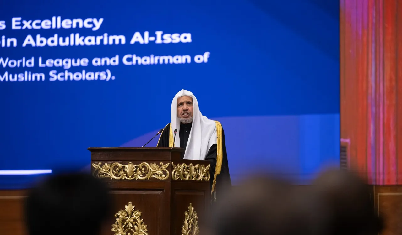 جناب دبیرکل و رئیس انجمن علمای مسلمان، دکتر شیخ محمد العیسی در جریان آغاز طرح ابتکاری آموزش دختران در جوامع مسلمان از پایتخت پاکستان، «اسلام‌آباد»، اظهار داشتند: