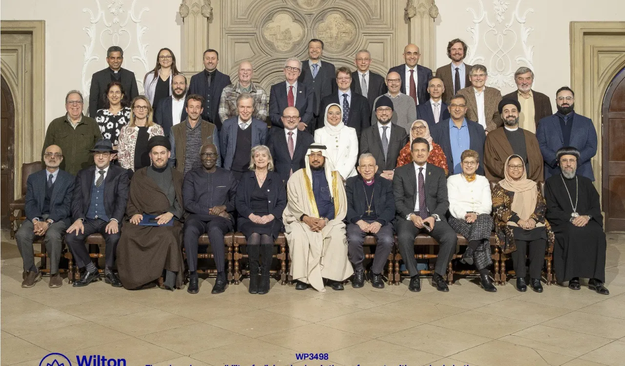 نائب الأمين العام د. عبدالرحمن الزيد، يمثِّل ⁧‫رابطة العالم الإسلامي‬⁩ في الحوار العالمي حول دور ومسؤولية القادة الدينيين في أوقات الحرب والفظائع والاستقطابات، في ملتقى "وِيلْتون بَارْك" بالمملكة المتحدة