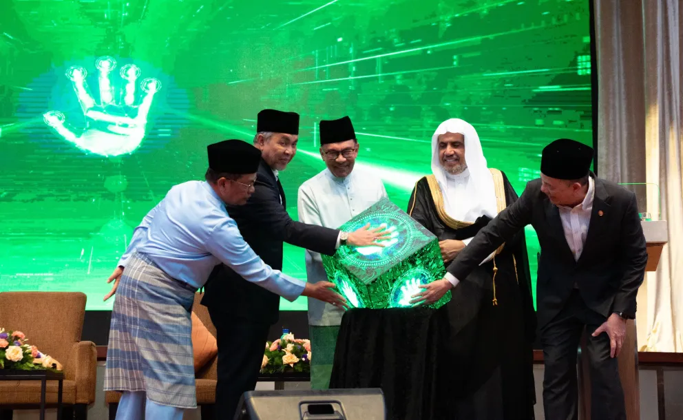 The Malaysian Prime Minister announces that this conference will serve as the Founding Conference for Fraternity and Cooperation among Religious Leaders