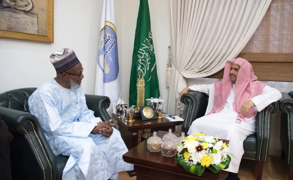  Dr. Mohamed Alissa receives His eminence Cameroon’s Grand Mufti Sheikh Mahmoud Bakari