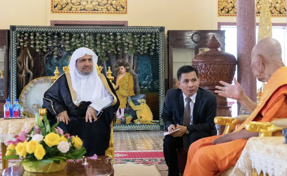 His Excellency Dr. Mohammad Alissa met with the Grand Buddhist Patriarch of the Kingdom of Cambodia, Tep Fong, and Patriarch Bor Kri