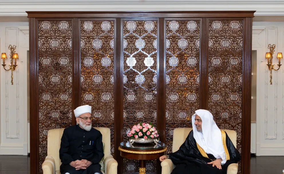 At his residence in New Delhi, His Excellency Sheikh Dr. Mohammad Al-Issa, received His Eminence Sheikh Ahmed Bukhari, the Imam of Jama Masjid in New Delhi