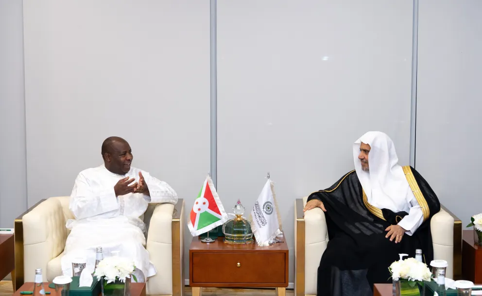 His Excellency, Mr. Evariste Ndayishimiye, the President of the Republic of Burundi, visits the Muslim World League Office in Riyadh