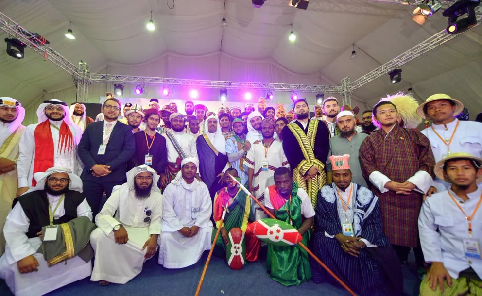 HE the MWL’s SG Sheikh Dr. Mohammad Alissa visits the Festival of cultures and peoples organized by the Islamic University of Medina