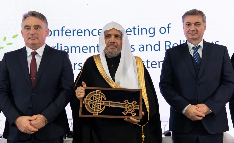 In the esteemed presence of His Excellency, the President of Bosnia and Herzegovina, and Benjamina Karić, Mayor of Sarajevo, the "Key to Sarajevo" was awarded to His Excellency Sheikh Dr. Mohammed Al-Issa