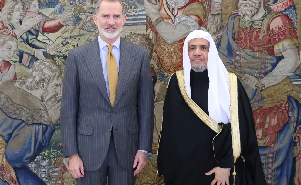 The King of Spain hosted Sheikh Dr. Mohammed Al-Issa as the guest of honor at a legislative dialogue presided over by His Majesty.