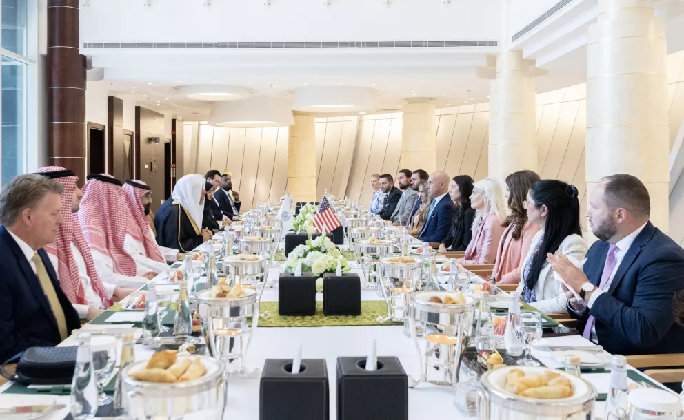 At his office in Riyadh, His Excellency Sheikh Dr.   Mohammed Al-issa , Secretary-General of the Muslim World League (MWL), met with a delegation of senior advisors and assistant members from the U.S. Congress