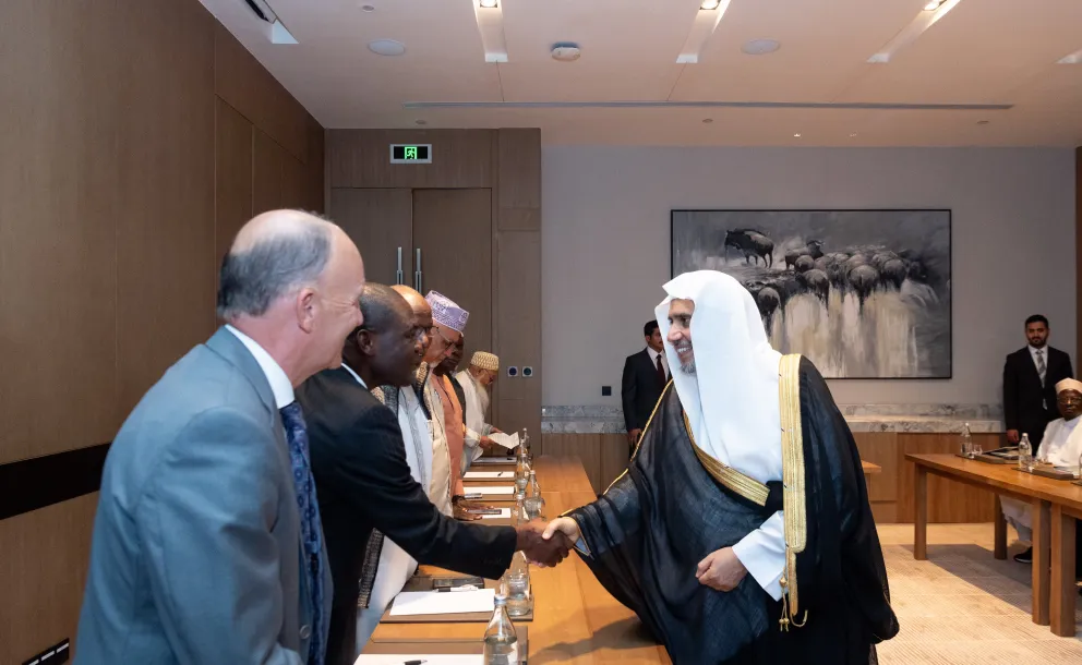  His Excellency Sheikh Dr. Mohammed Alissa, Secretary-General of the Muslim World League and Chairman of the Organization of Muslim Scholars, was honored as a guest of religious leaders in Nairobi, the capital of Kenya.