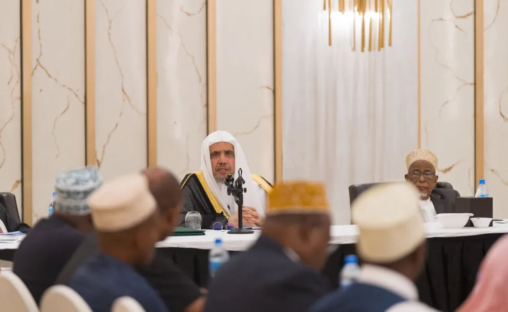 Today, the city of Dar es Salaam hosted a scholarly meeting: Members of the Council of Senior Scholars of the United Republic of Tanzania, led by His Eminence Sheikh Abubakr Zubeir, Grand Imam of Tanzania, welcomed His Excellency Sheikh Dr. Mohammed Alissa