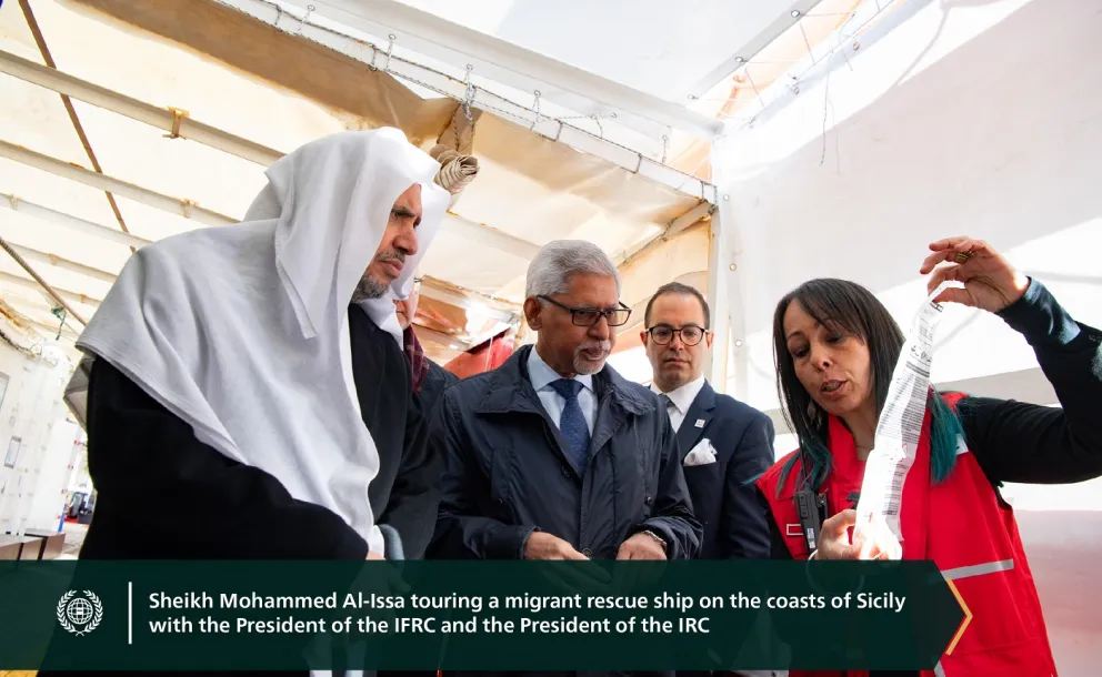 His Excellency Sheikh Dr. Mohammed Al-Issa, Secretary-General of the Muslim World League (MWL), met with the president of the International Federation of the Red Cross and Red Crescent Societies, in the presence of the President of the Italian Red Cross