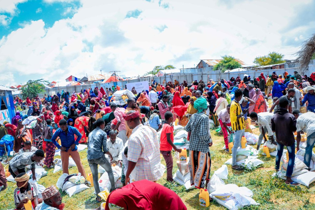 Combating drought in Somalia: The Muslim World League is distributing food, drinking water tanks and irrigation supplies to Somalia’s drought stricken areas.